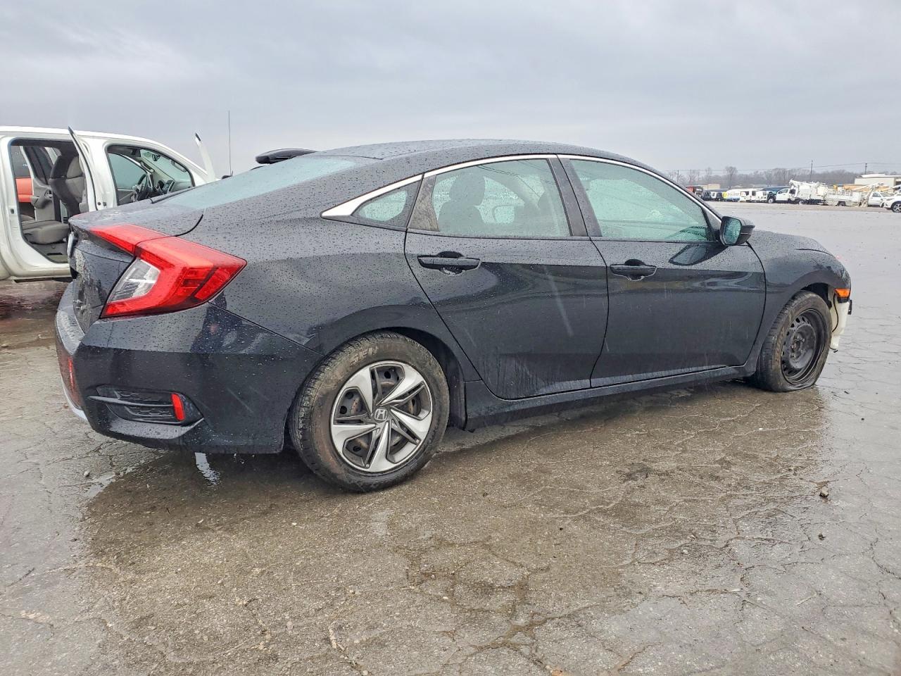 2019 Honda Civic Lx - Фото 3