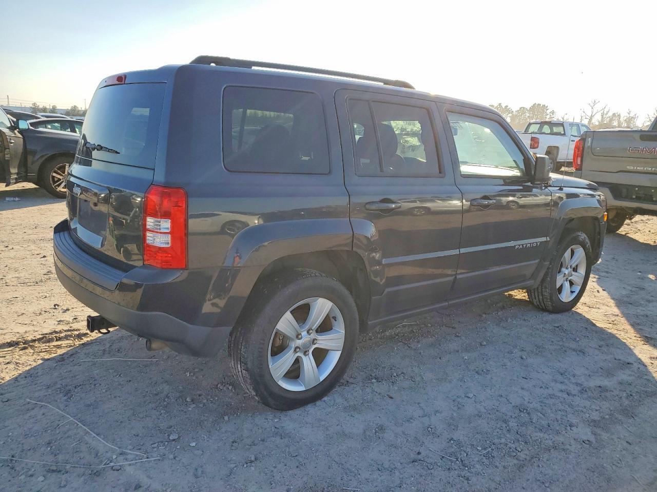 2016 Jeep Patriot Sport - Фото 3