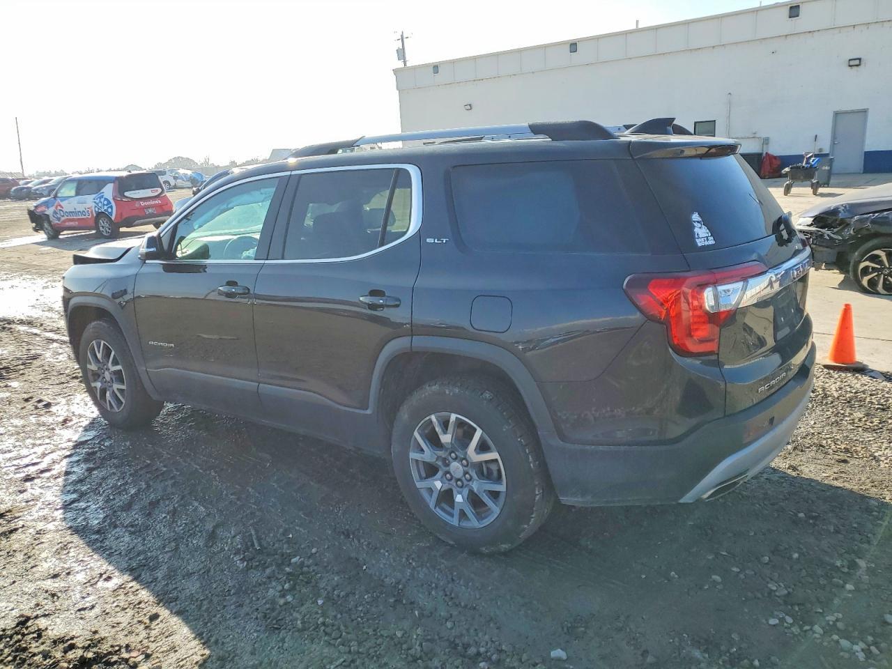 2020 GMC Acadia Slt - Image 2