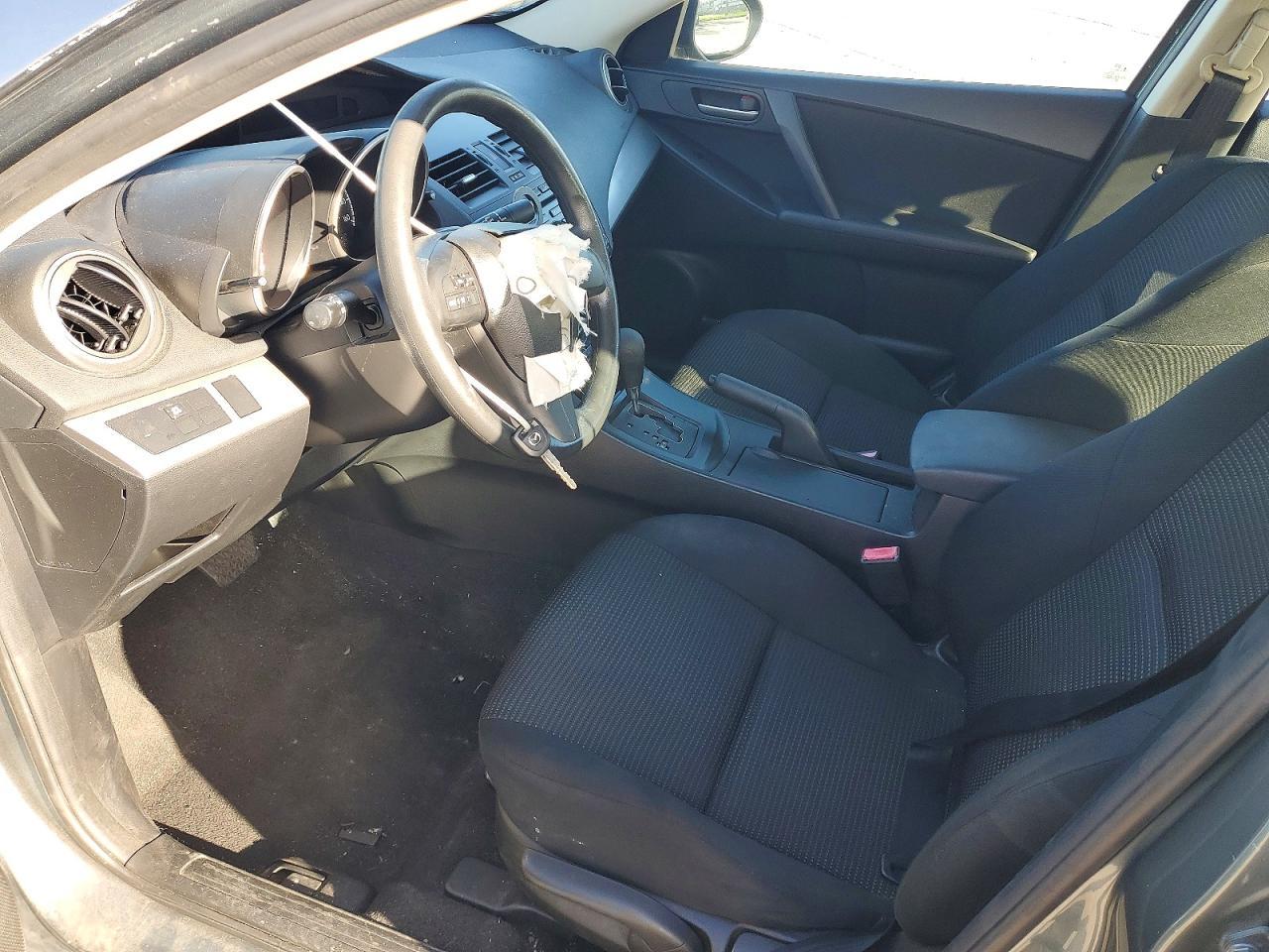 2013 Mazda 3 I - Image 7
