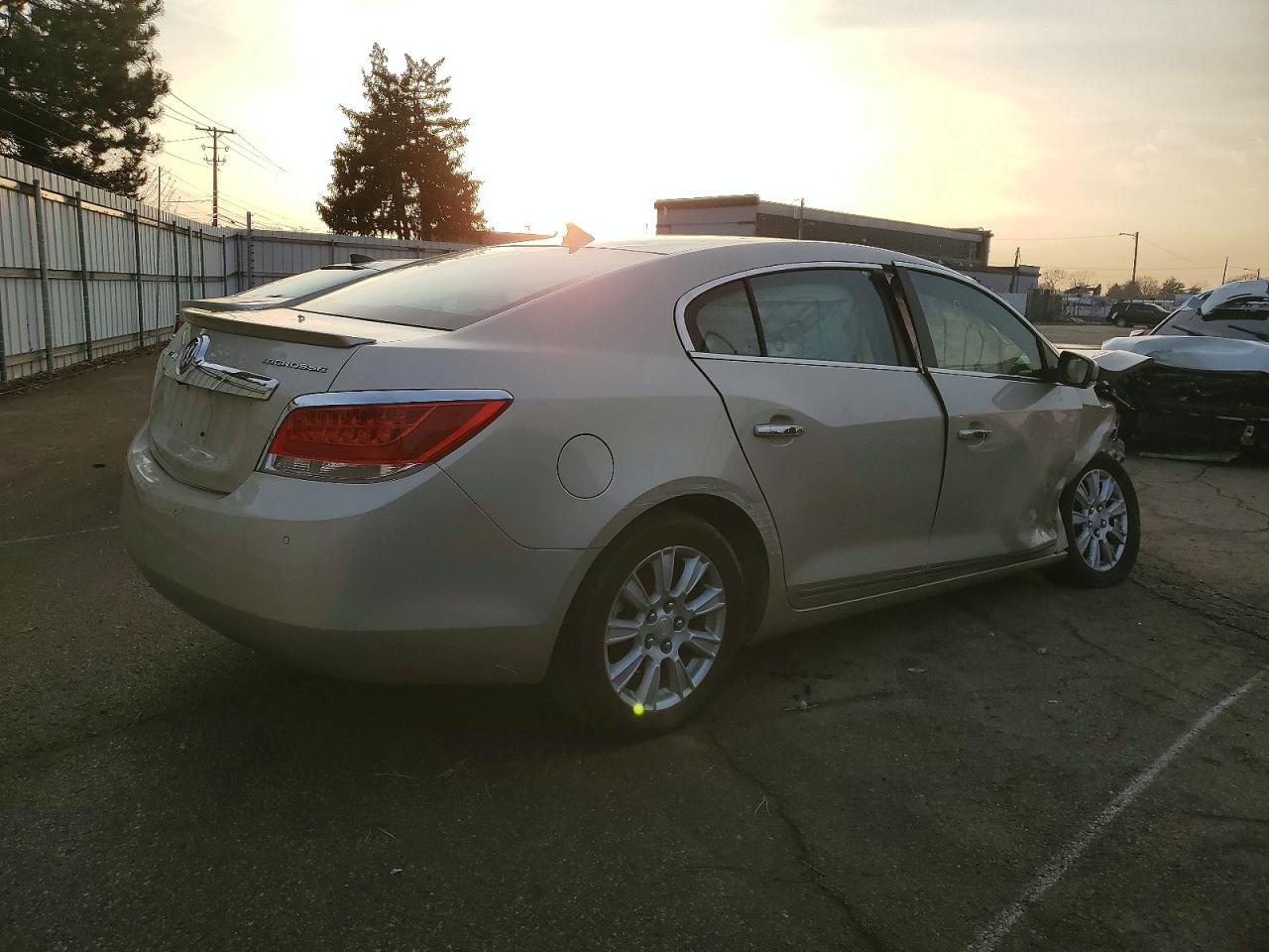 2013 Buick Lacrosse - Фото 3