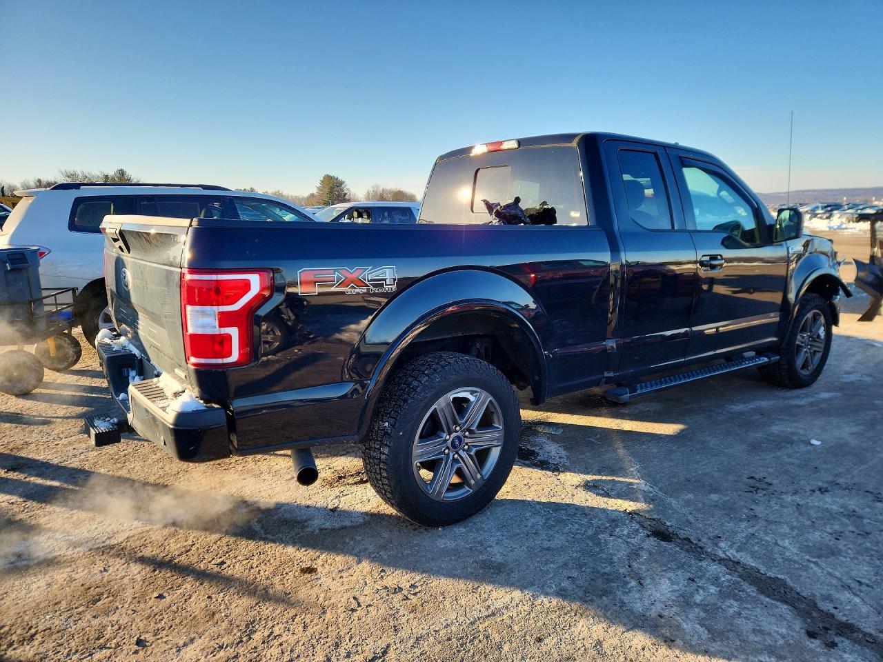 2020 Ford F150 Super Cab - Фото 3