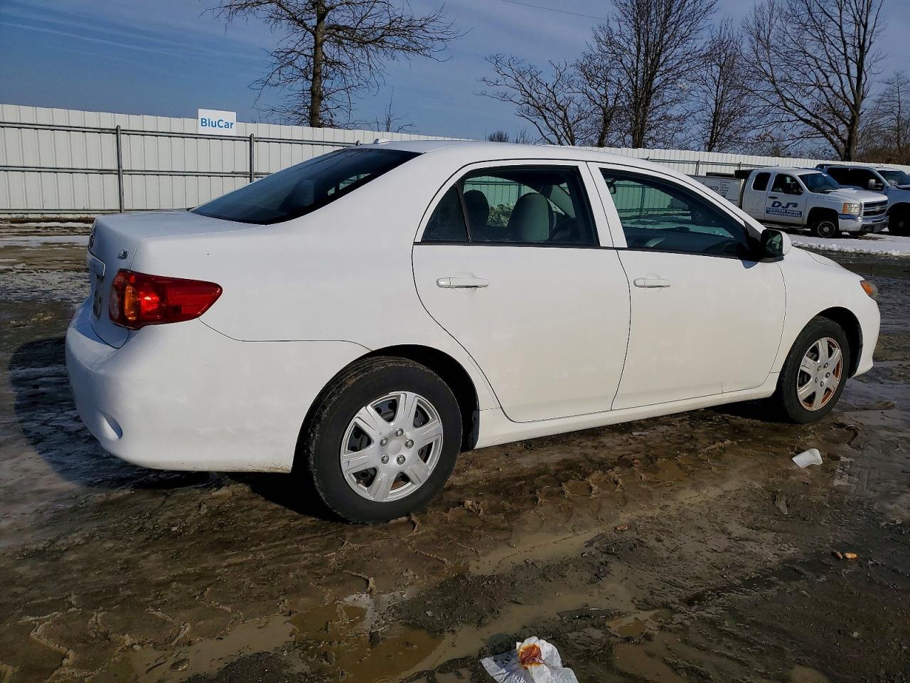 2010 Toyota Corolla Base - Фото 3