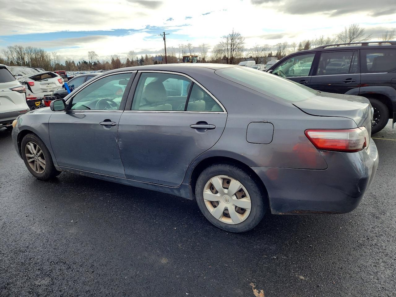 2009 Toyota Camry Base - Фото 2