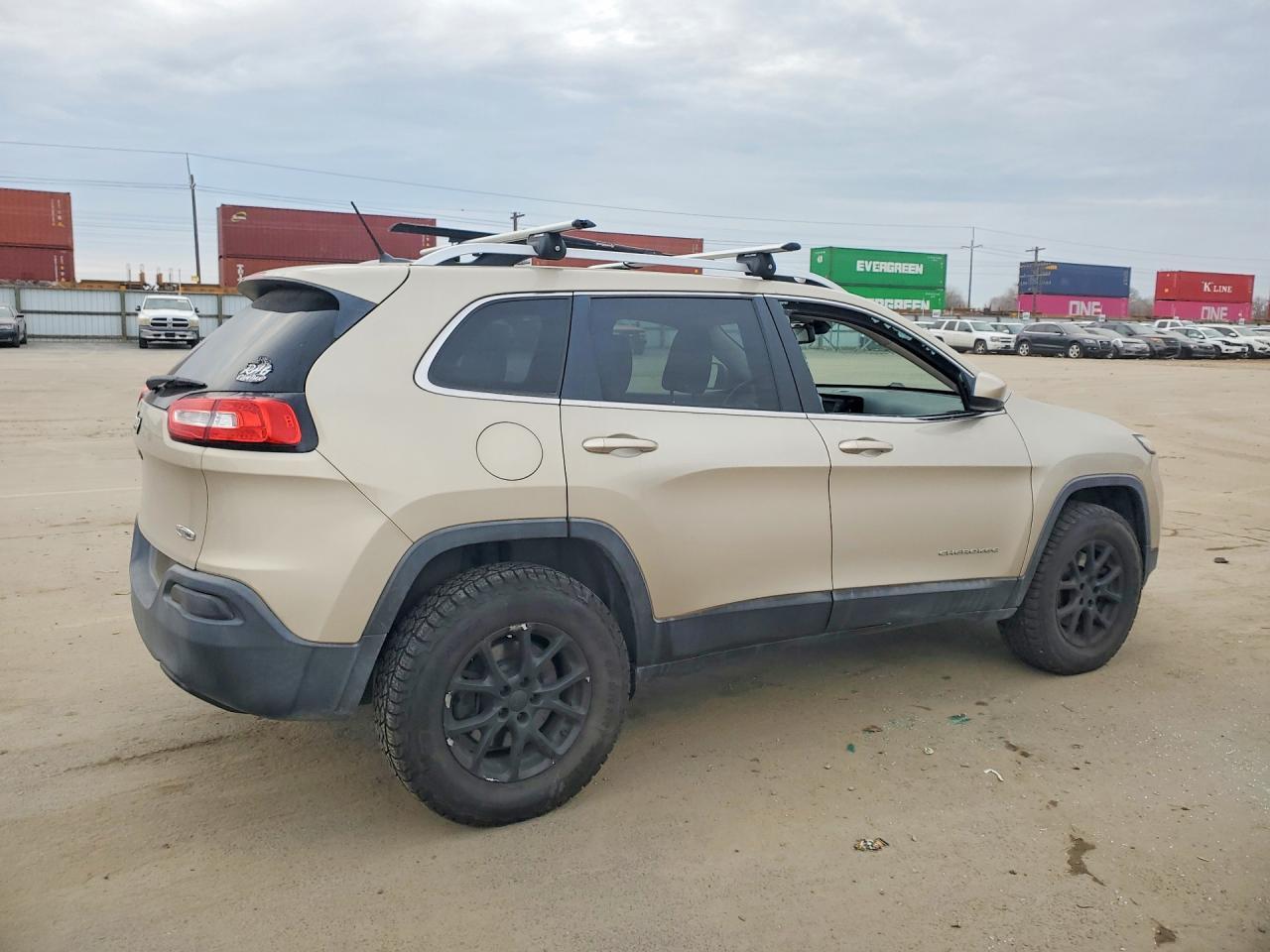 2015 Jeep Cherokee Latitude - Фото 3