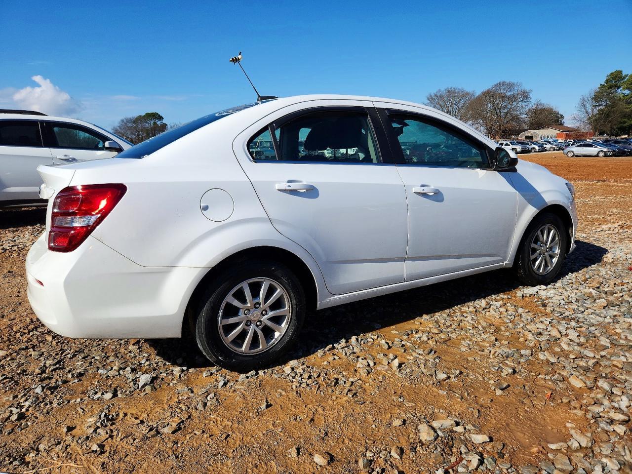 2018 Chevrolet Sonic Lt - Фото 3