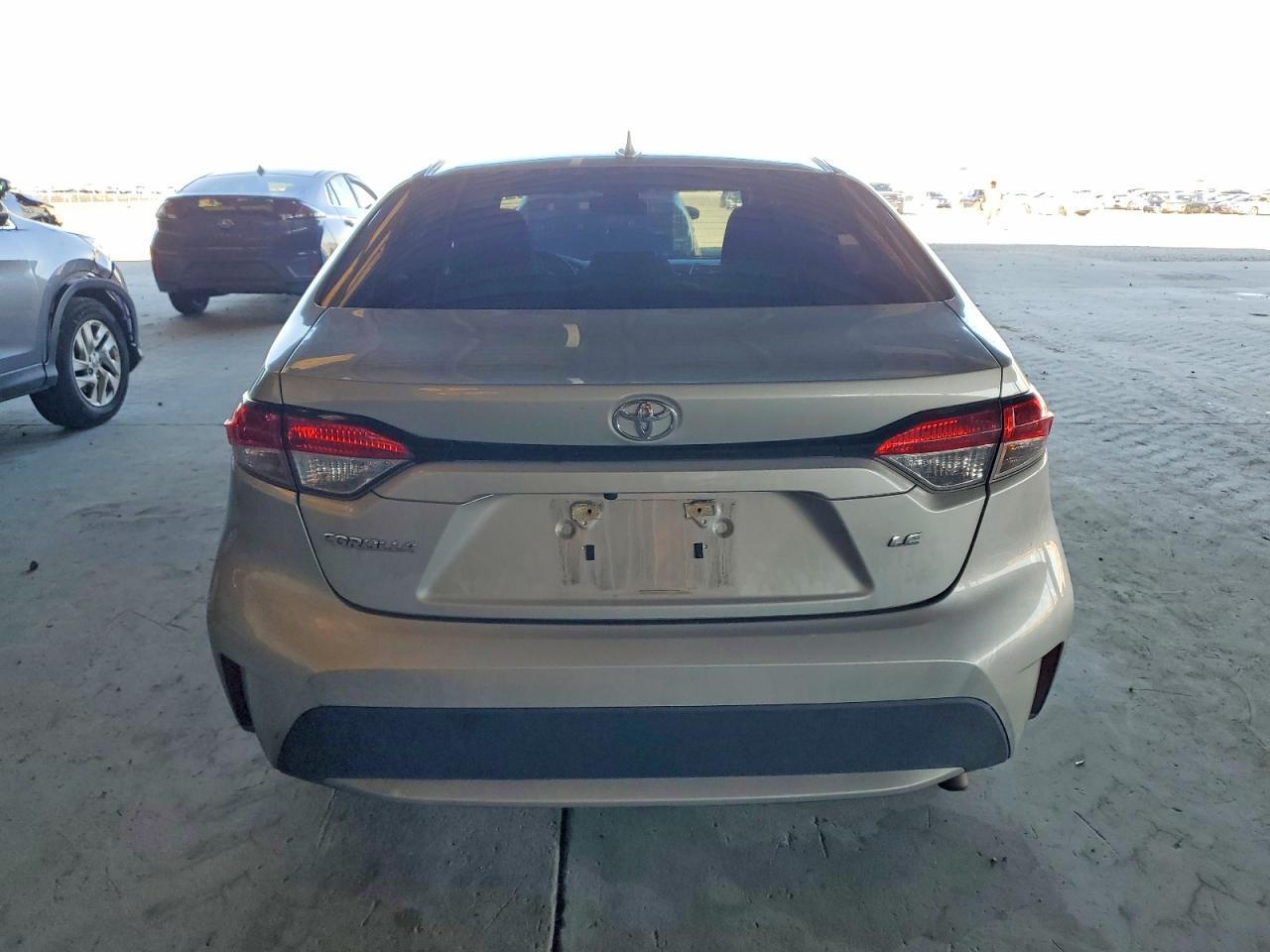 2021 Toyota Corolla Le - Фото 6