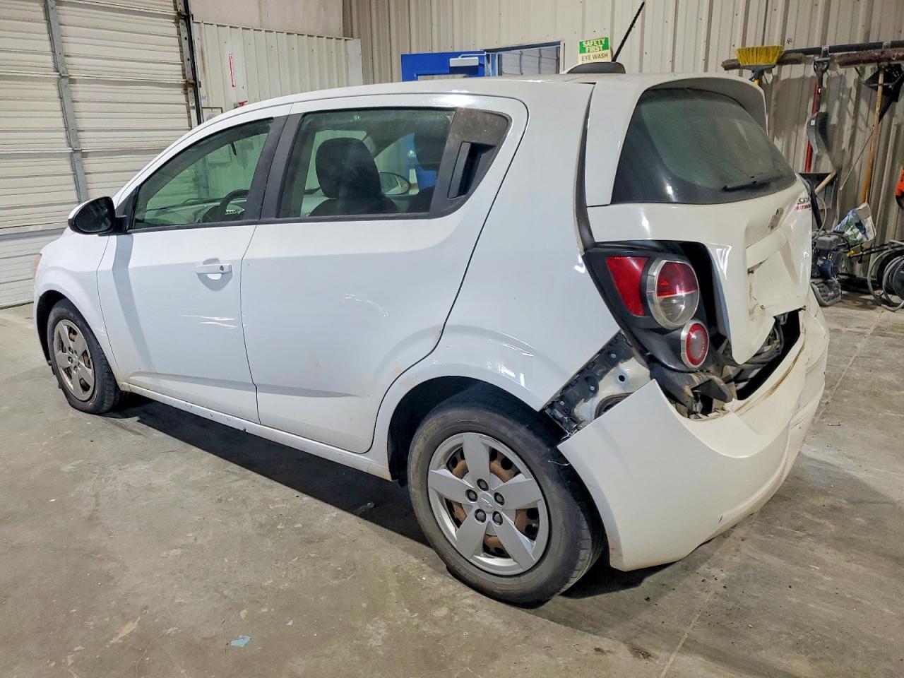 2016 Chevrolet Sonic Ls - Image 2