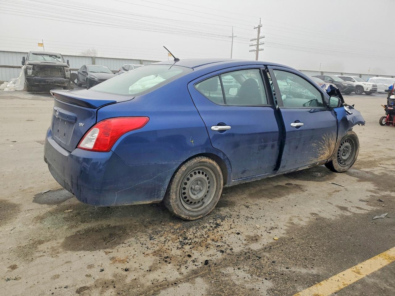 2018 Niss Versa - Фото 3