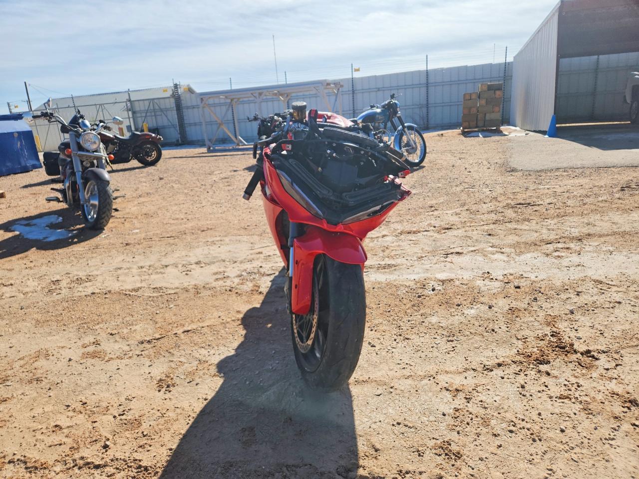 2025 Ducati Panigale V4 - Image 2