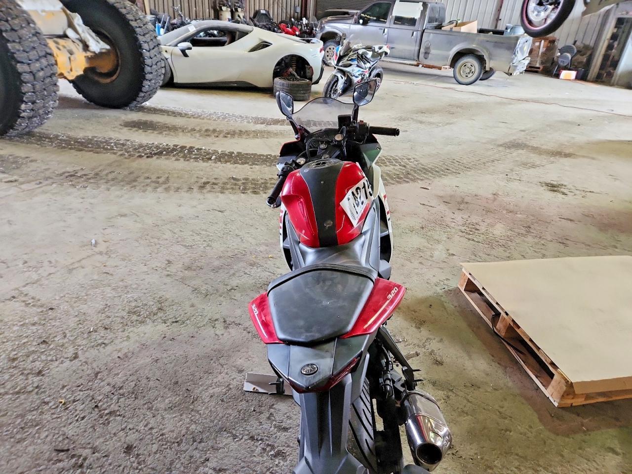 2015 Yamaha Yzfr3 - Image 6