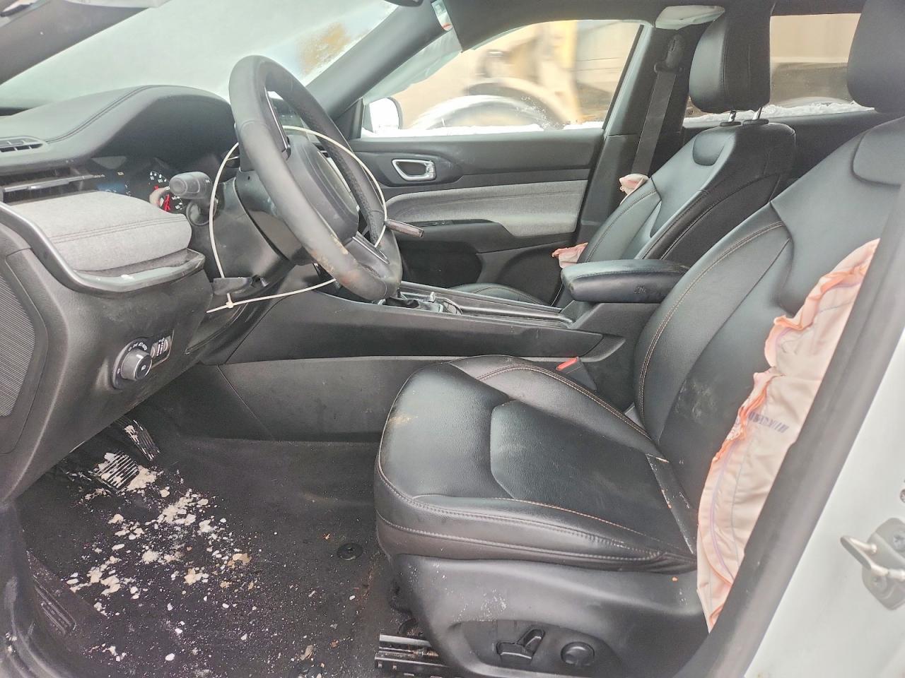 2024 Jeep Compass Latitude Lux - Image 7