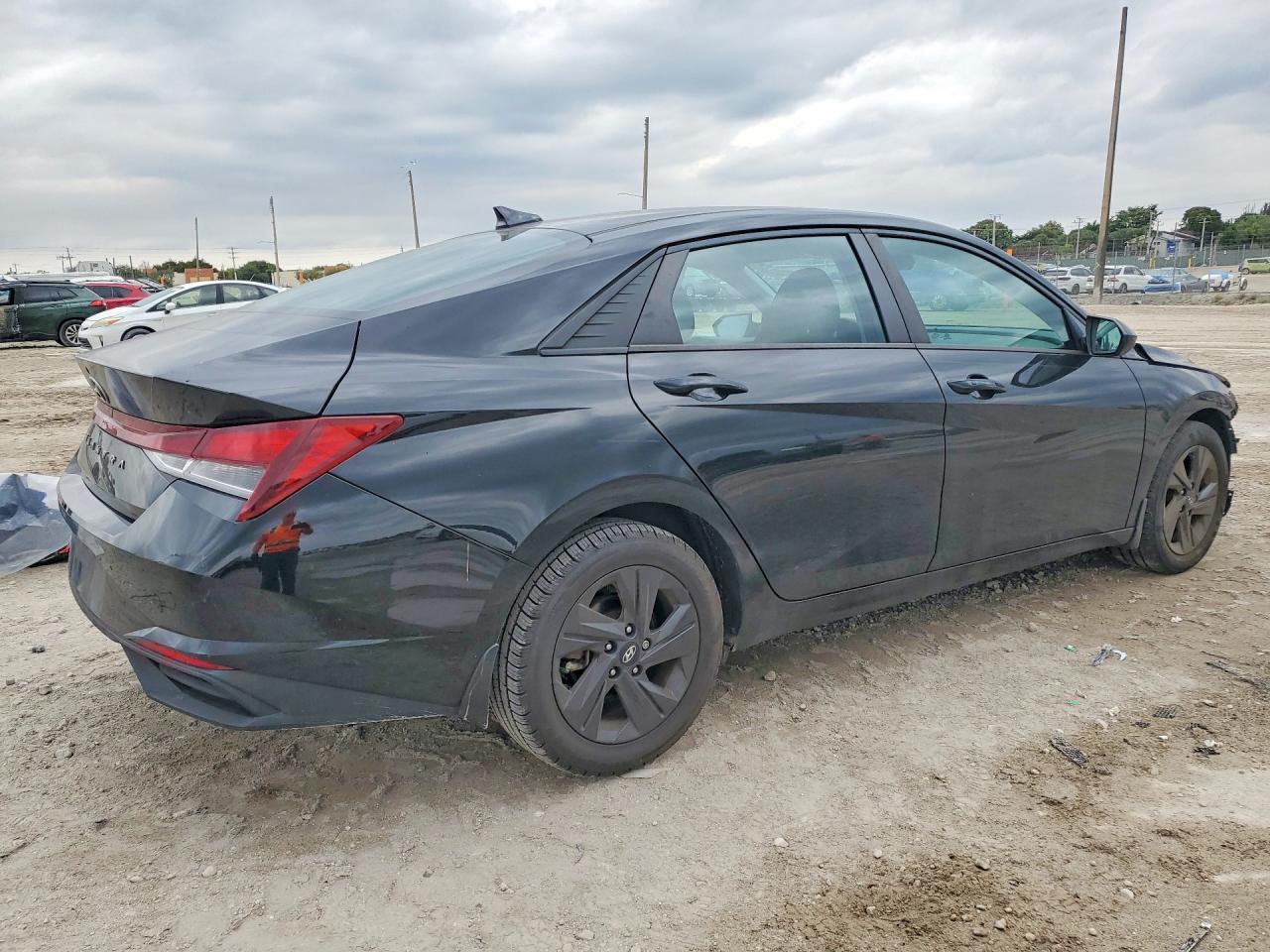 2022 Hyundai Elantra Sel - Image 3