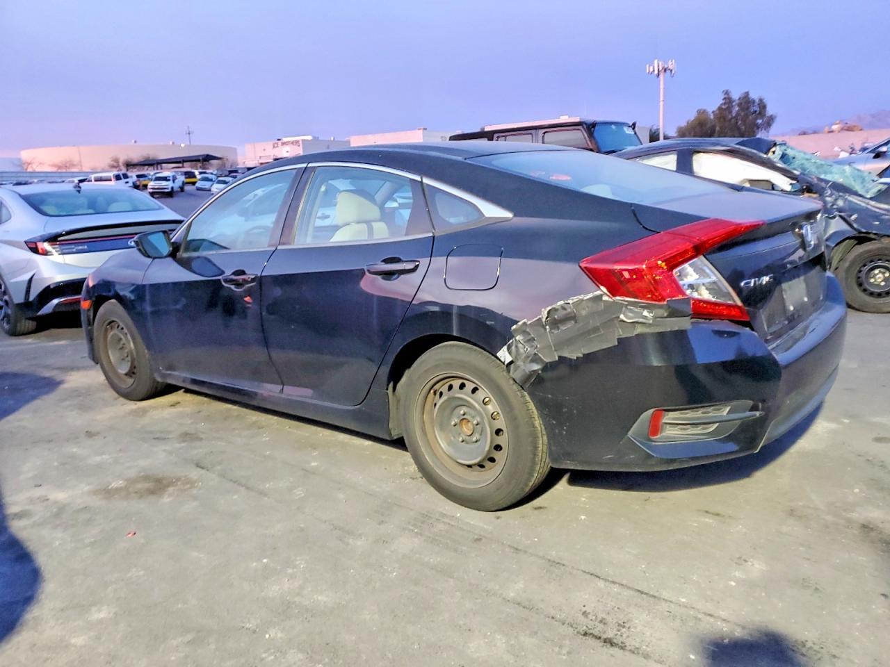 2017 Honda Civic Lx - Фото 2