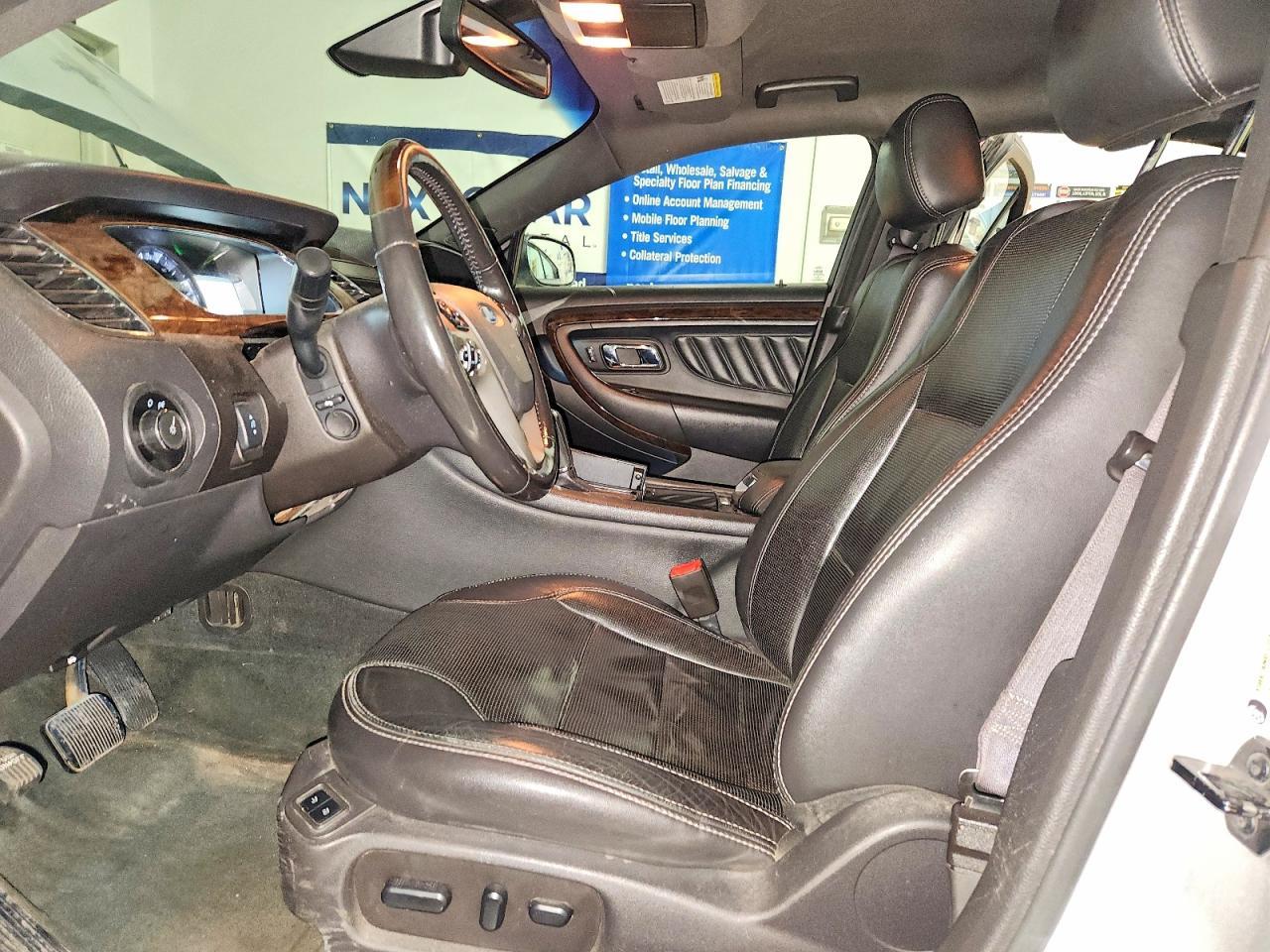 2013 Ford Taurus Limited - Image 7