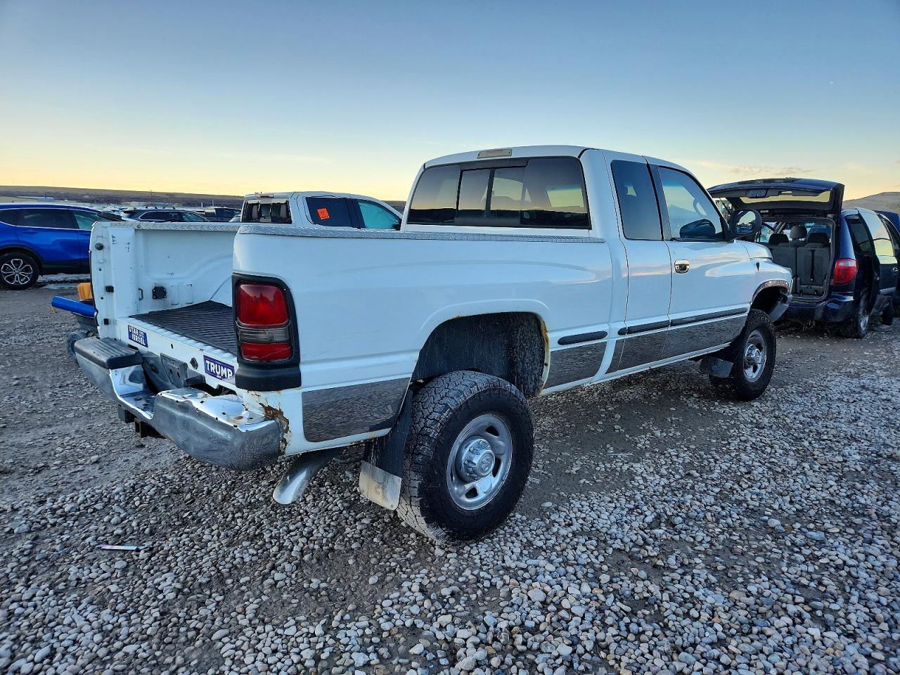 1998 Dodge Ram 2500 - Image 3