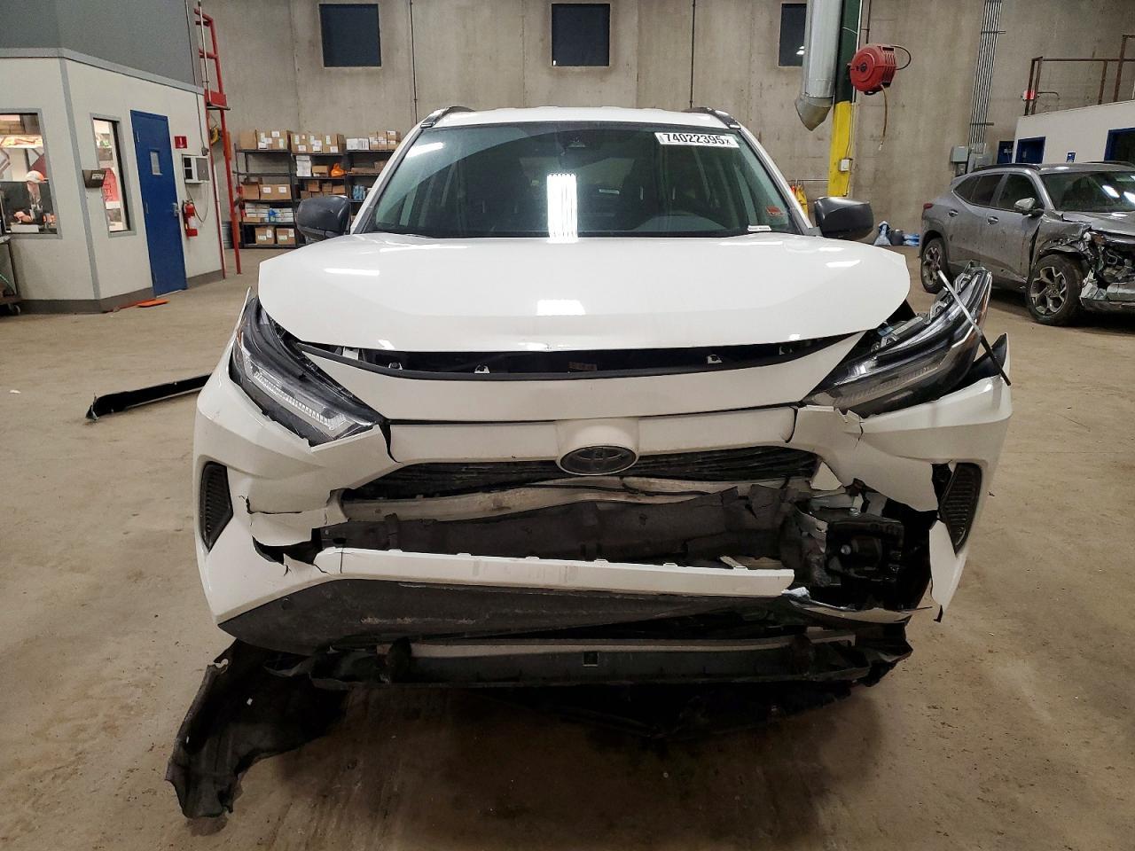 2025 Toyota Rav4 Le - Фото 5