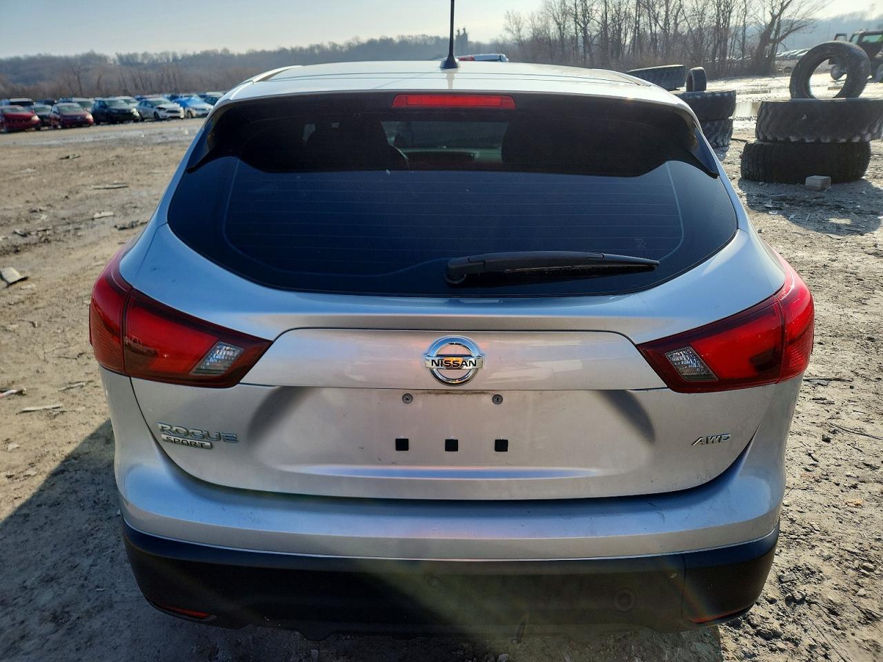 2019 Nissan Rogue Sport S - Image 6