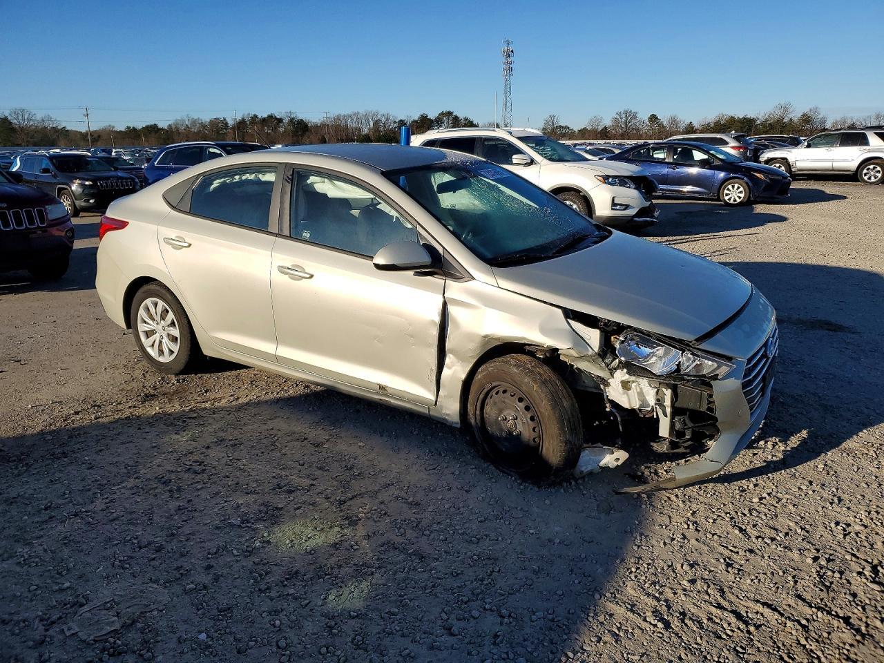 2019 Hyundai Accent Se - Фото 4