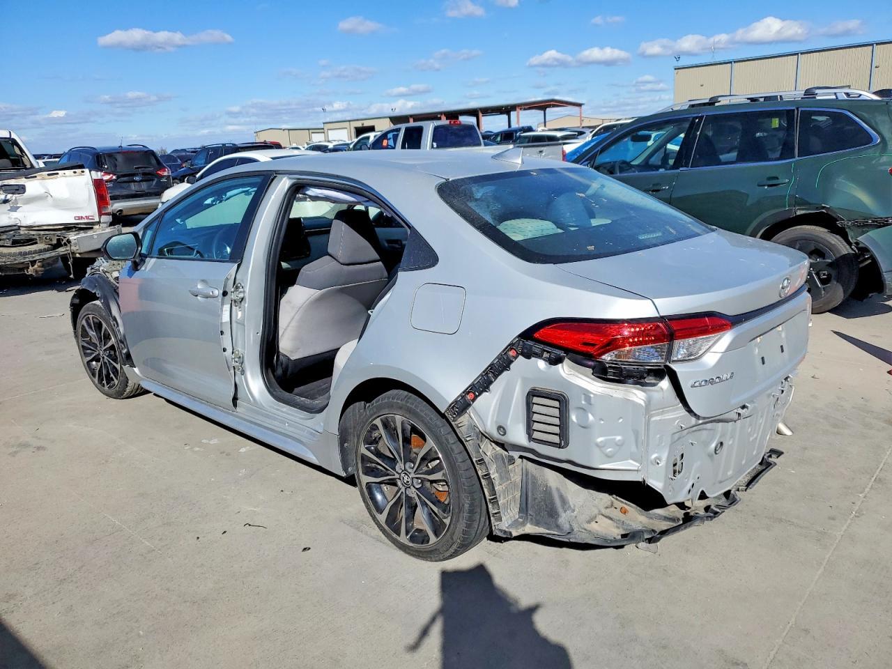 2022 Toyota Corolla Le - Image 2