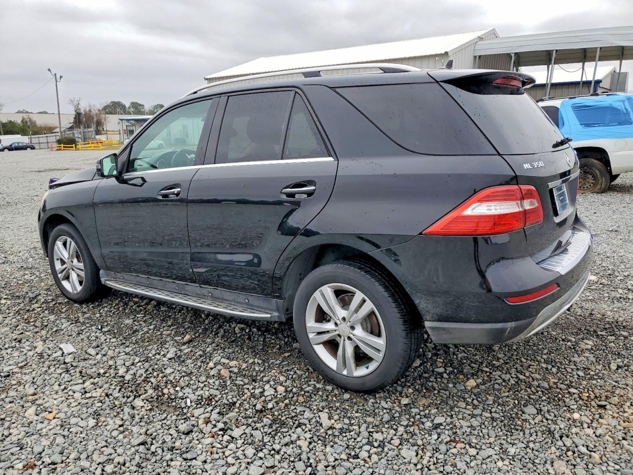2014 Mercedes-Benz Ml 350 4Matic - Image 2