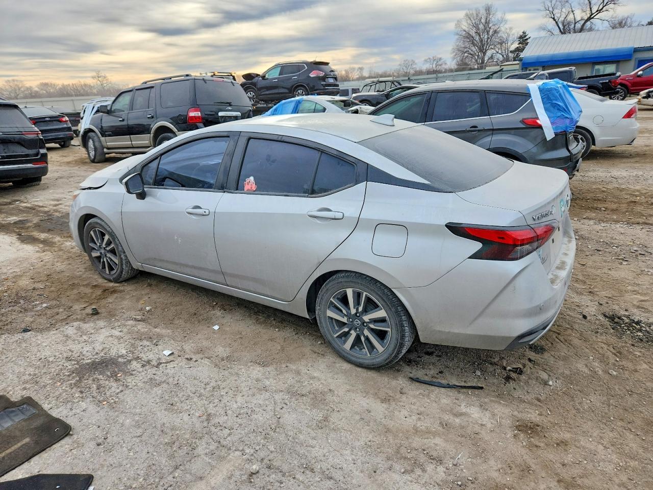 2020 Nissan Versa Sv - Image 2