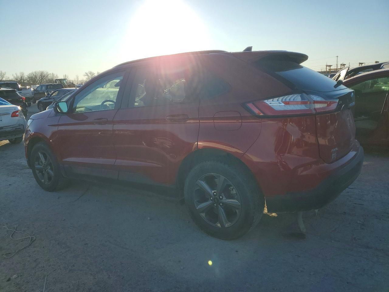 2023 Ford Edge Sel - Image 2