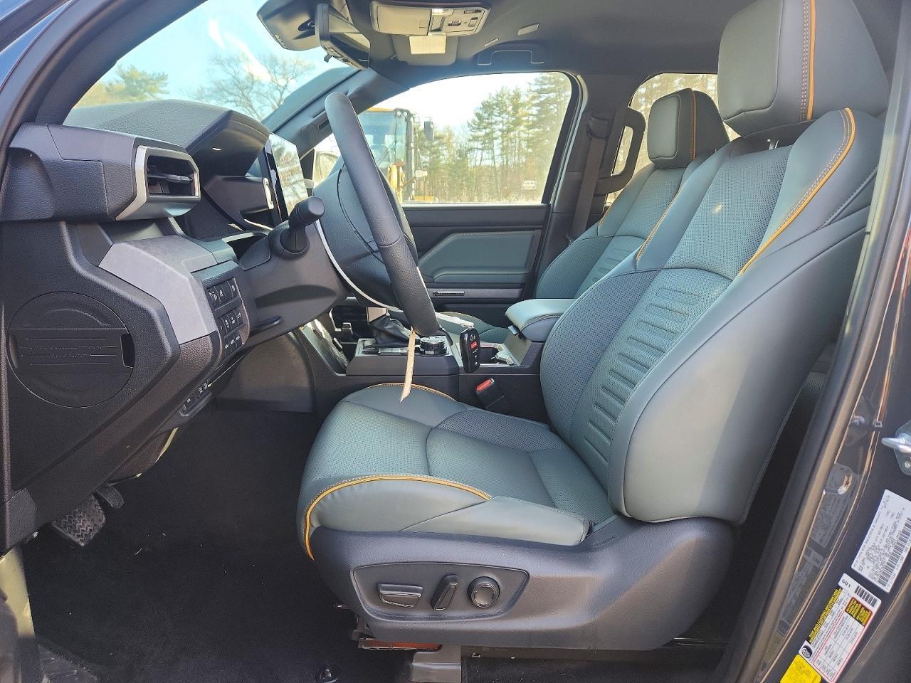 2025 Toyota Tacoma - Фото 7