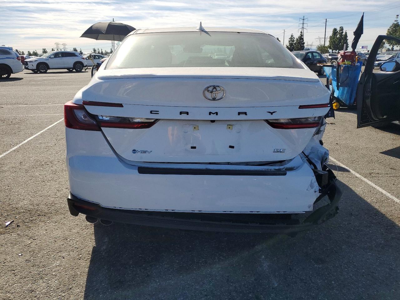 2025 Toyota Camry Xse - Фото 6