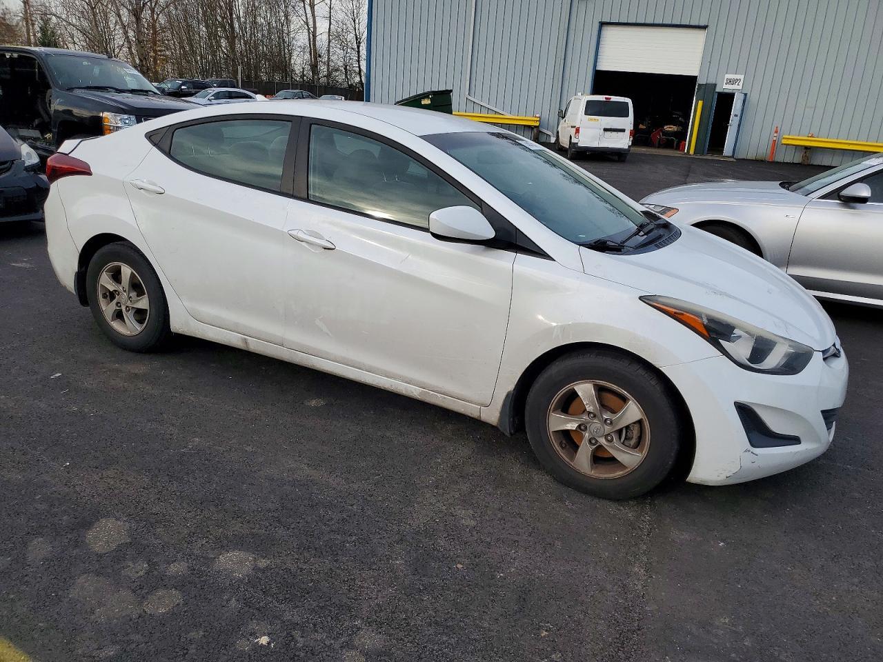 2015 Hyundai Elantra Se - Image 4