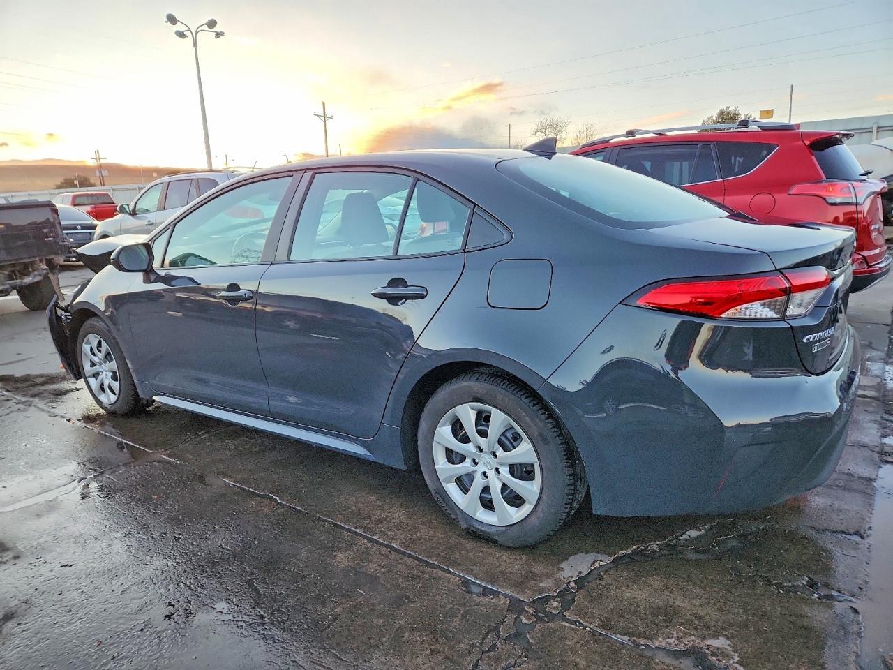 2024 Toyota Corolla Le - Фото 2