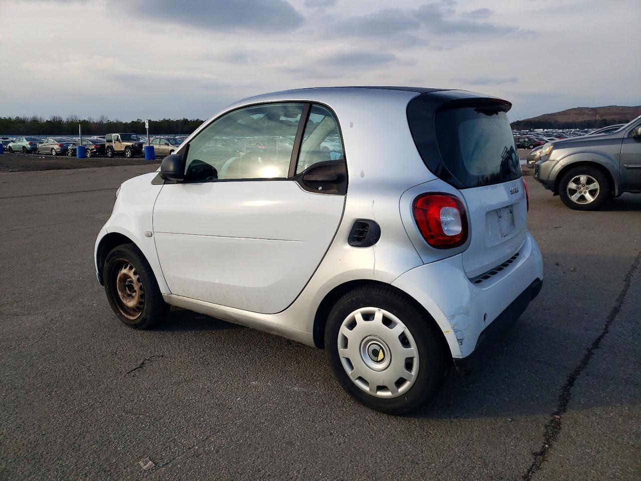 2016 Smart Fortwo - Фото 2