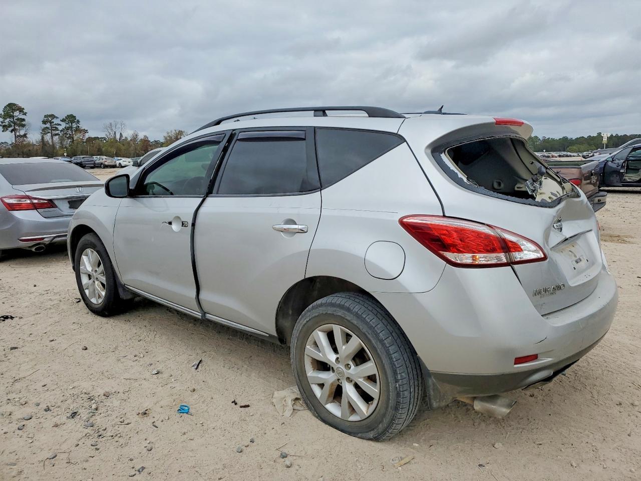 2012 Nissan Murano S - Фото 2