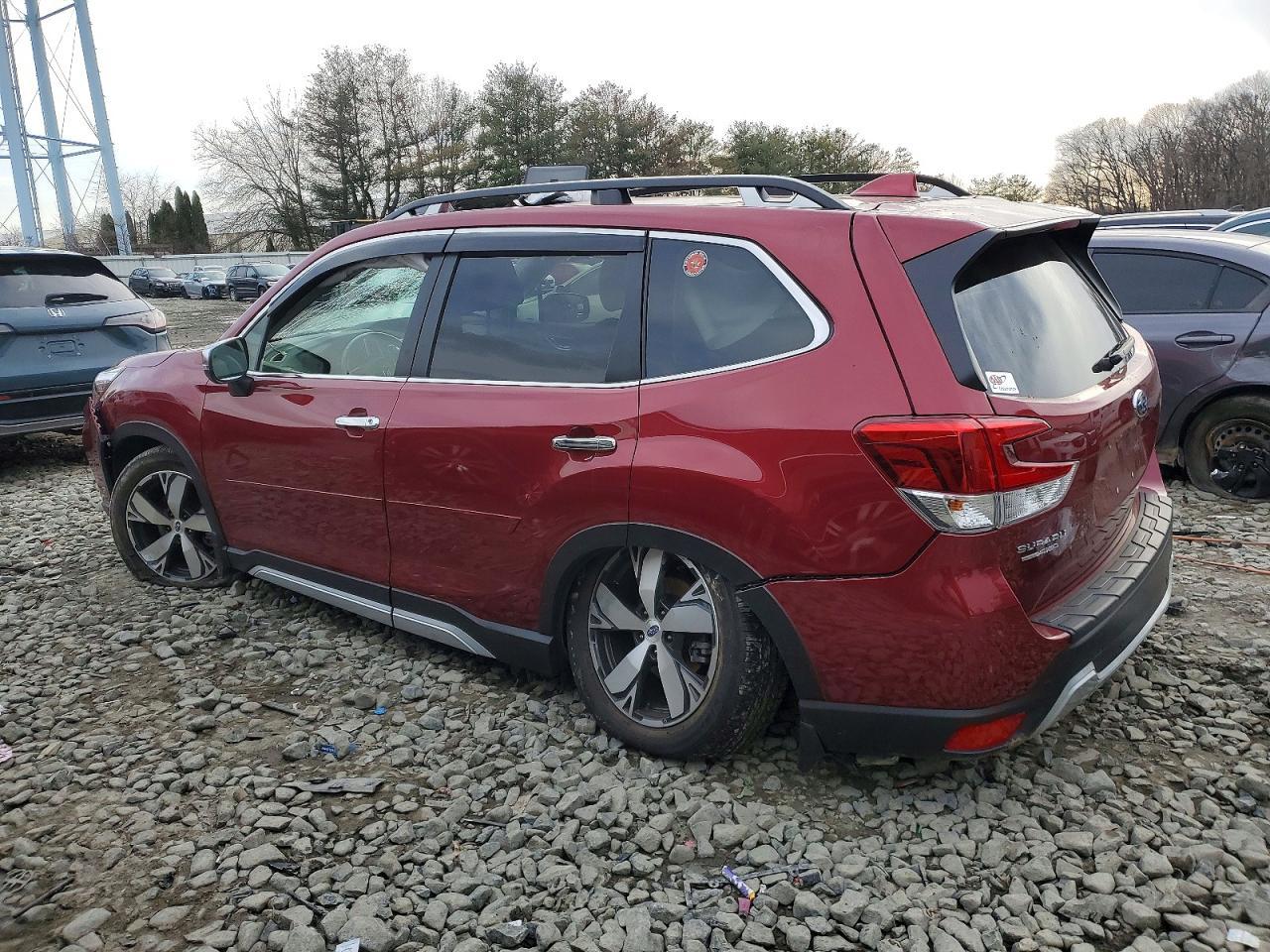 2019 Subaru Forester Touring - Фото 2