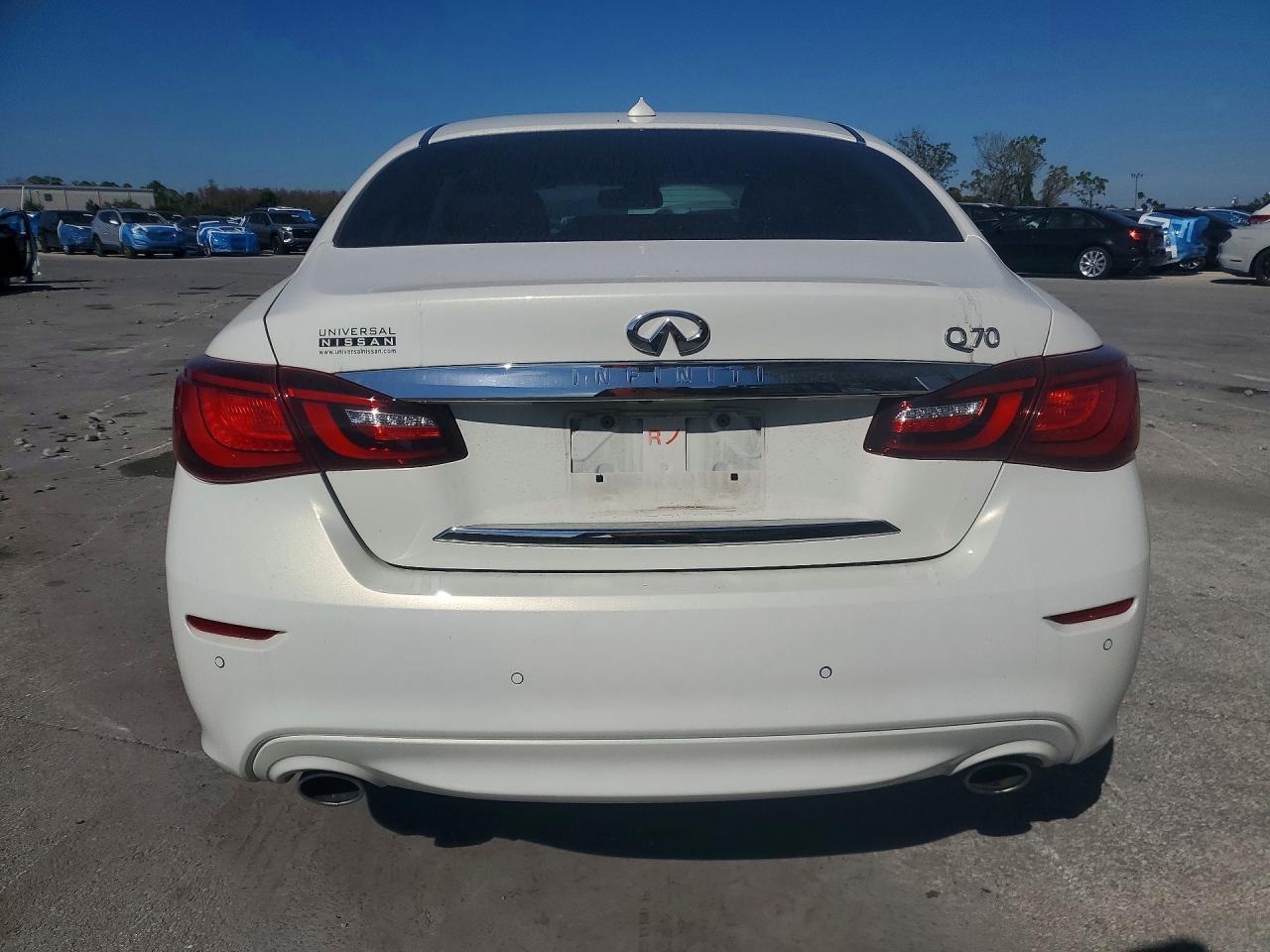 2015 Infiniti Q70 3.7 - Фото 6
