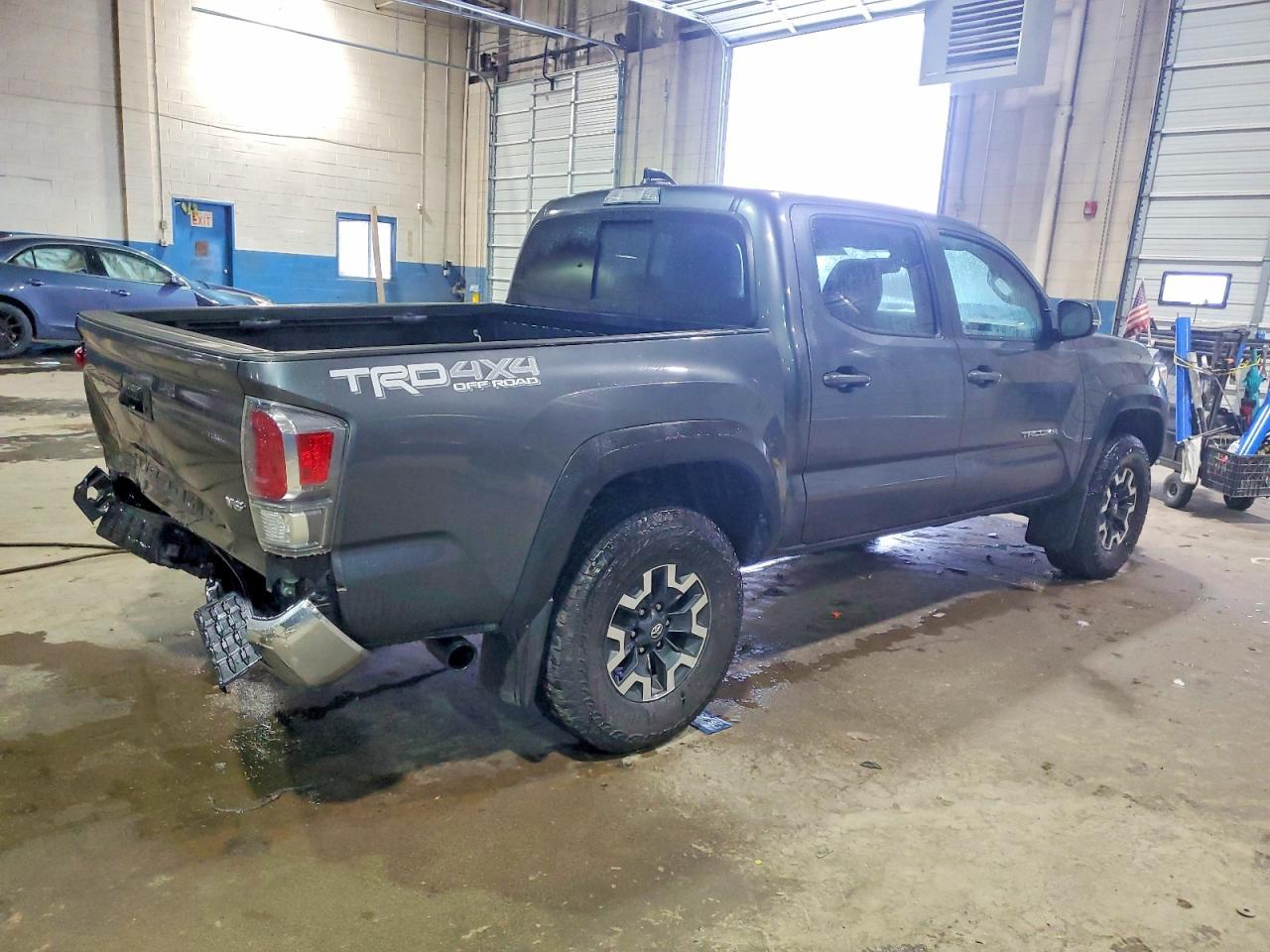 2023 Toyota Tacoma Double Cab - Image 3