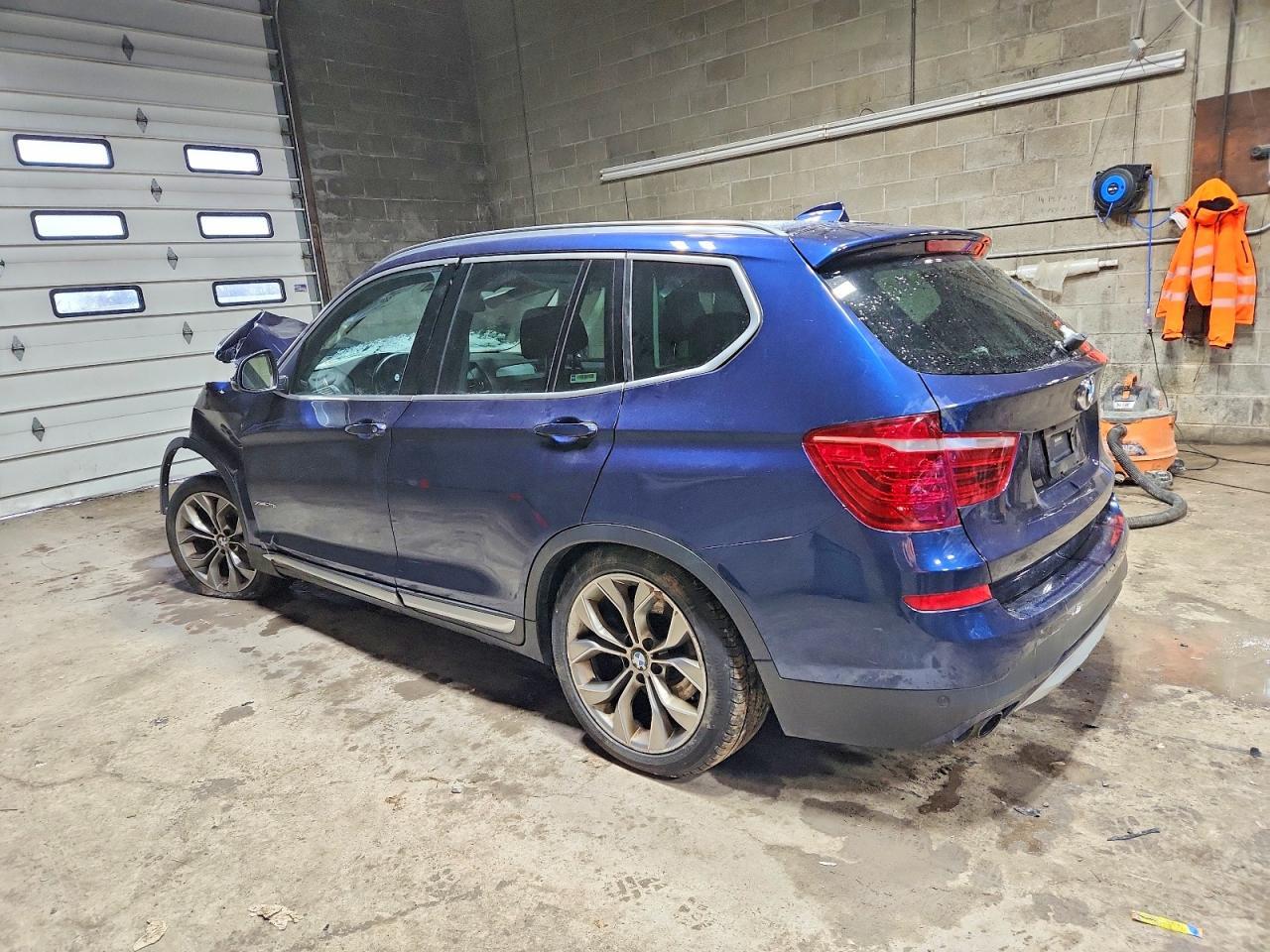 2016 BMW X3 xDrive28I - Фото 2