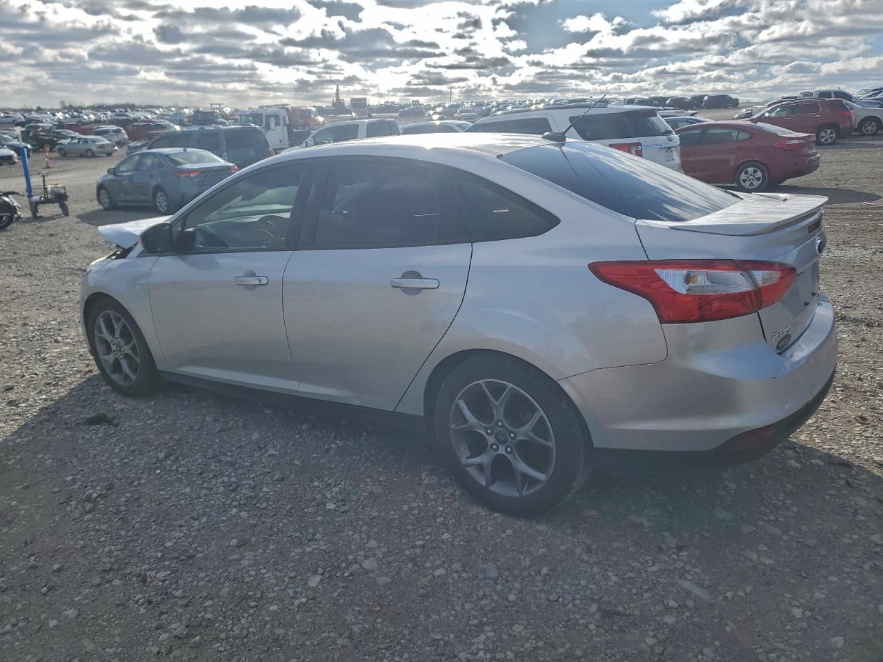 2014 Ford Focus Se - Image 2