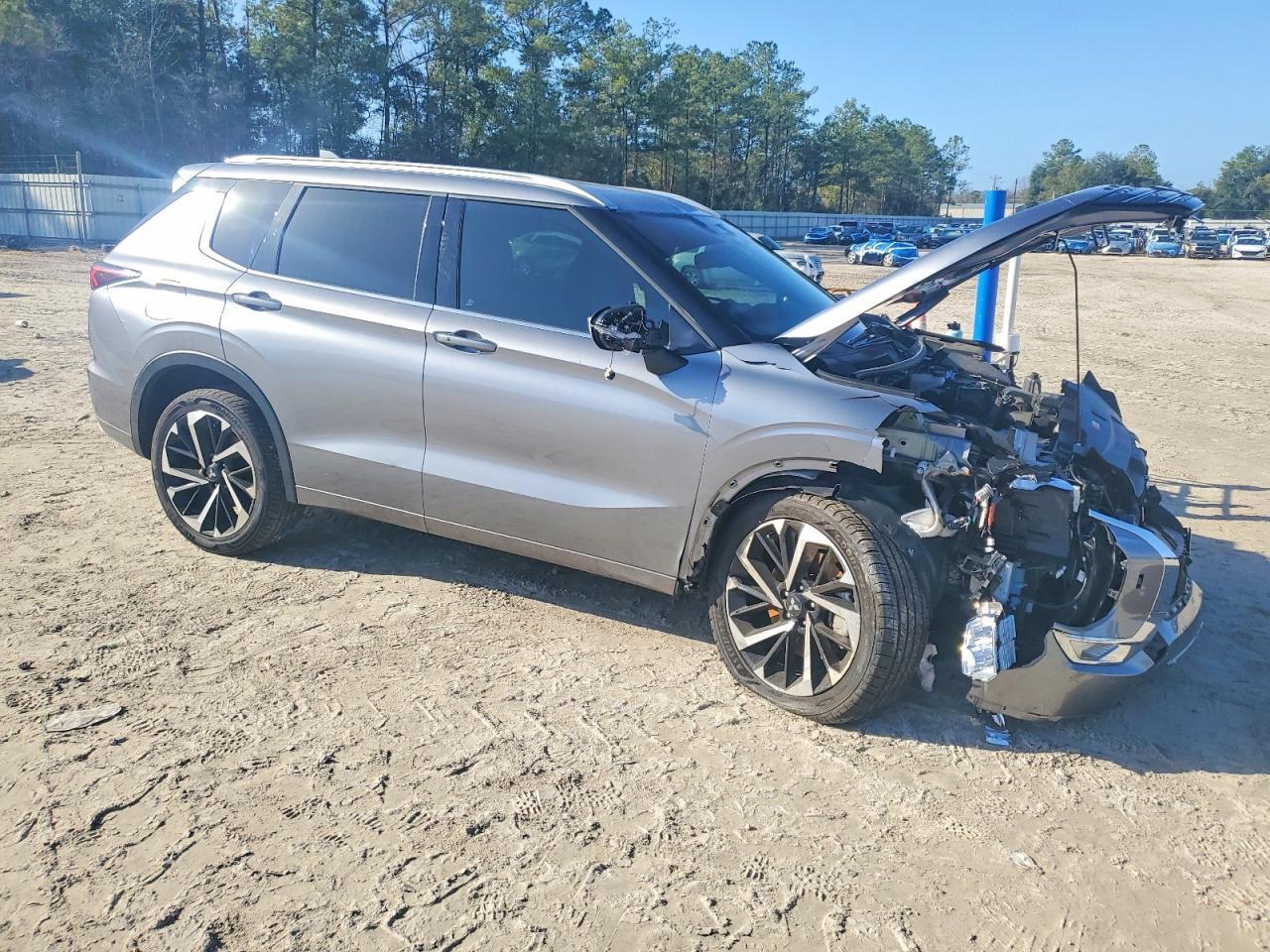 2022 Mitsubishi Outlander Sel - Фото 4