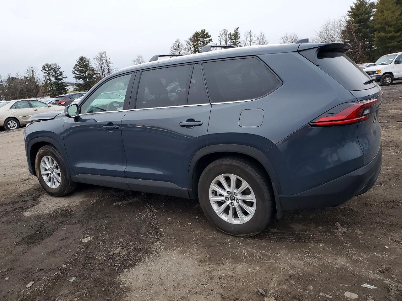 2025 Toyota Grand Highlander Le - Фото 2