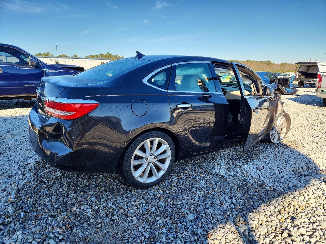 2013 Buick Verano - Фото 3