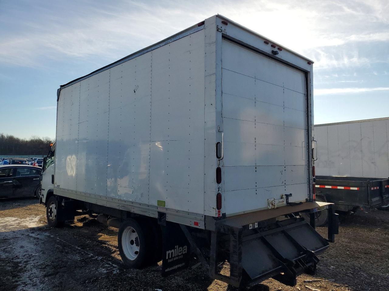 2017 Isuzu Npr Hd Box Truck - Image 2