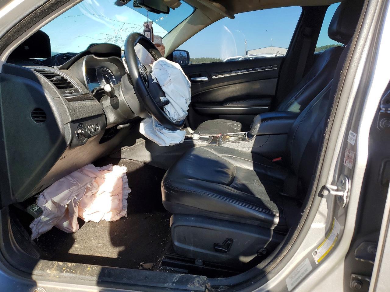 2015 Chrysler 300 Limited - Фото 7