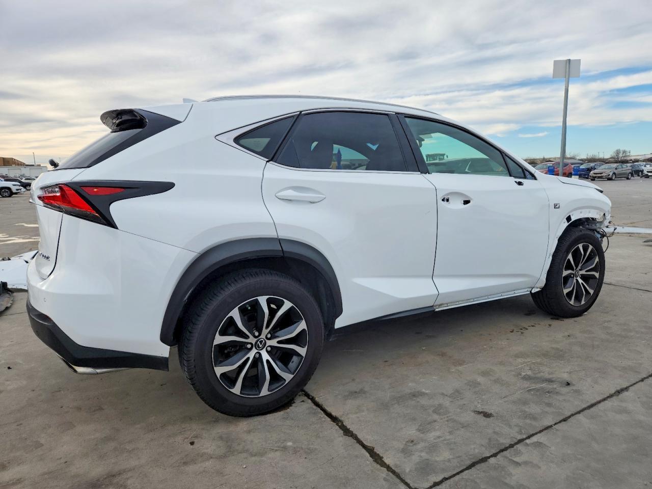2017 Lexus Nx 200T F Sport - Фото 3