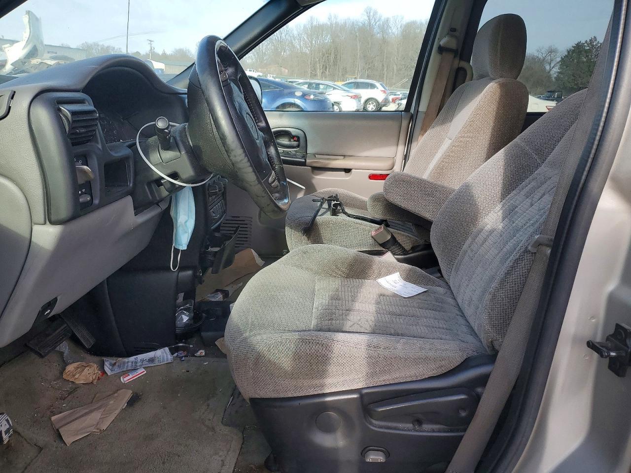 2004 Pontiac Montana - Image 7