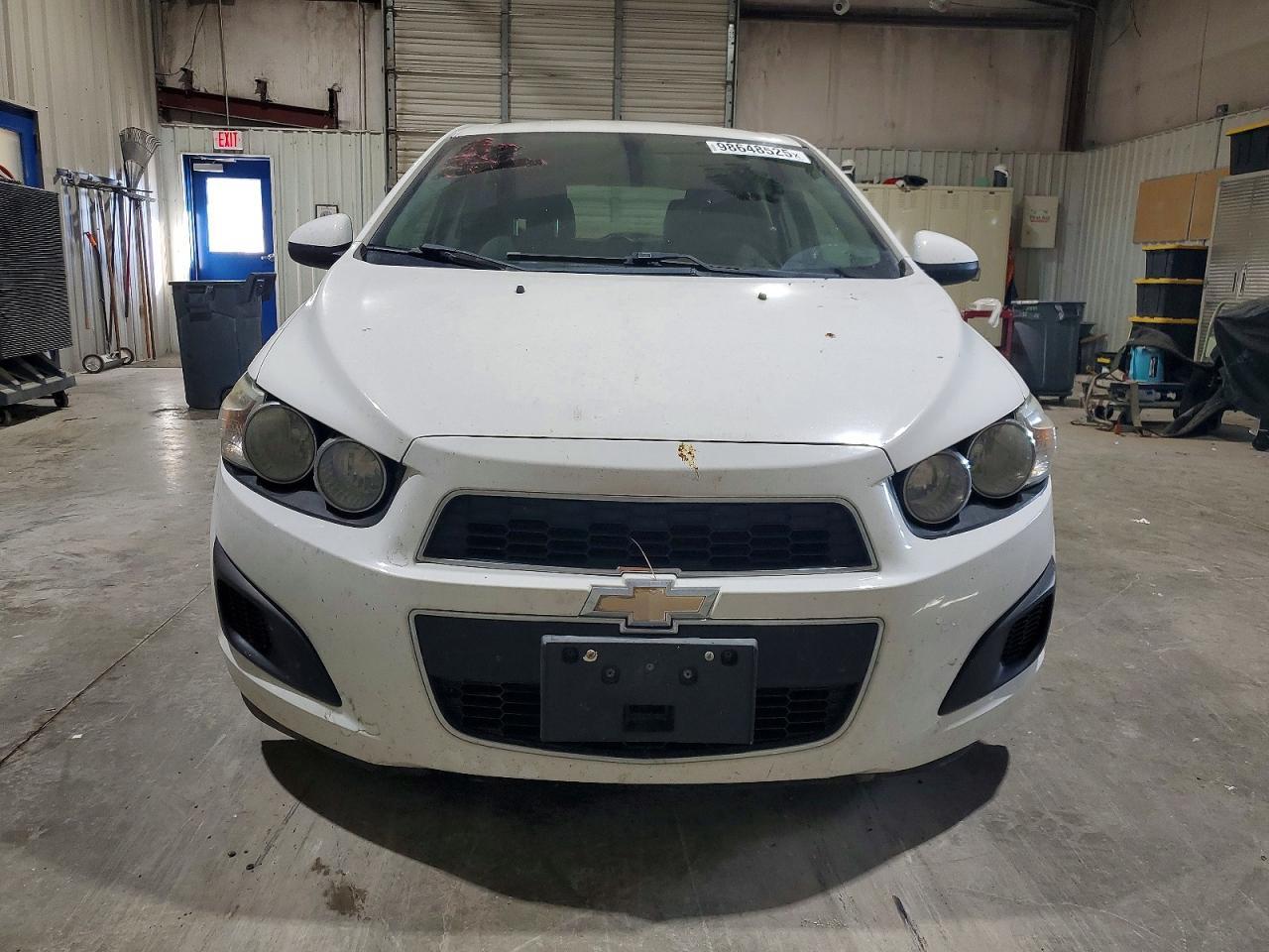 2016 Chevrolet Sonic Ls - Image 5