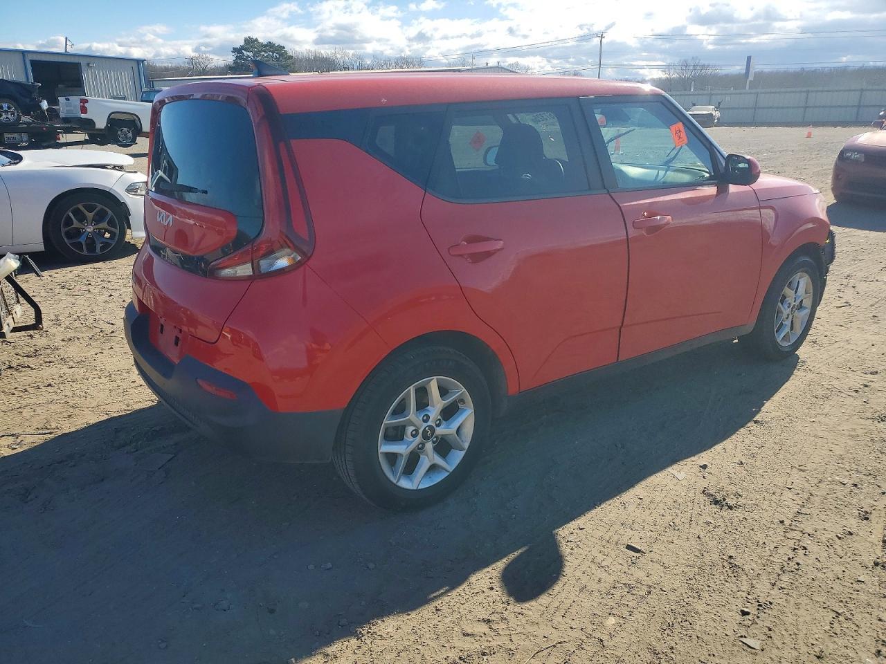 2022 Kia Soul Lx - Image 3