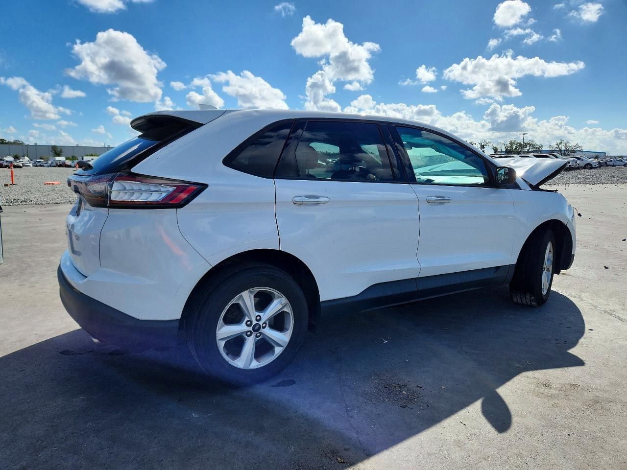 2015 Ford Edge Se - Фото 3
