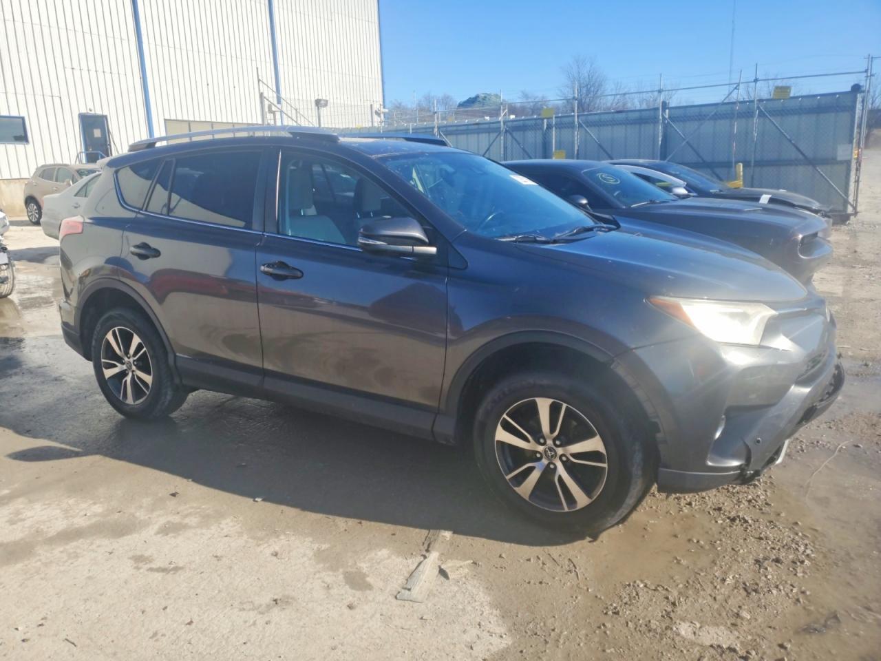 2016 Toyota Rav4 Xle - Фото 4