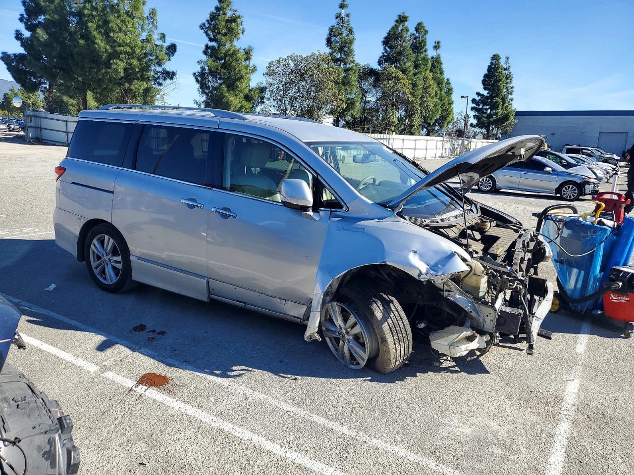 2013 Nissan Quest S - Фото 4